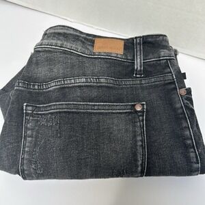 Judy Blue Faded Black Mid-Rise Denim Jean Shorts Size 1XL Style #150035 Fray Hem